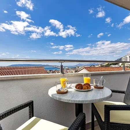 Blue Dream Mit Balkon By Interhome Makarska