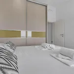 Blue Dream Mit Balkon By Interhome