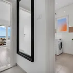 Blue Dream Mit Balkon By Interhome * マカルスカ